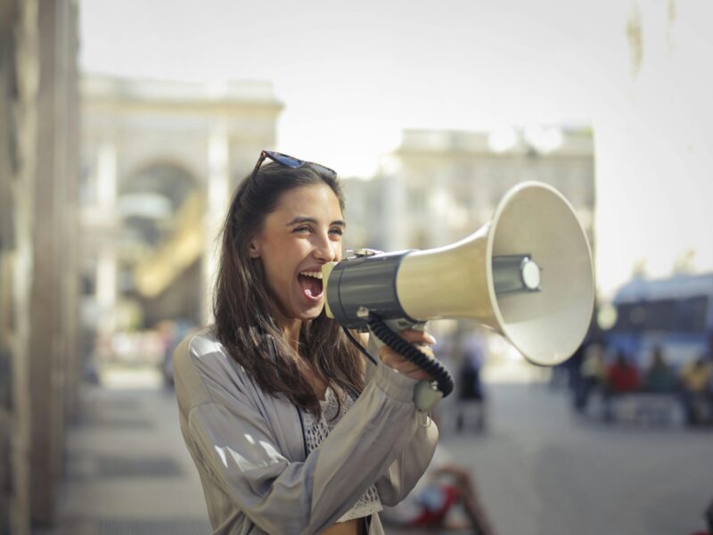 Social Media Marketing: Verità e Menzogne – Come Evitare le Trappole dei Falsi Guru
